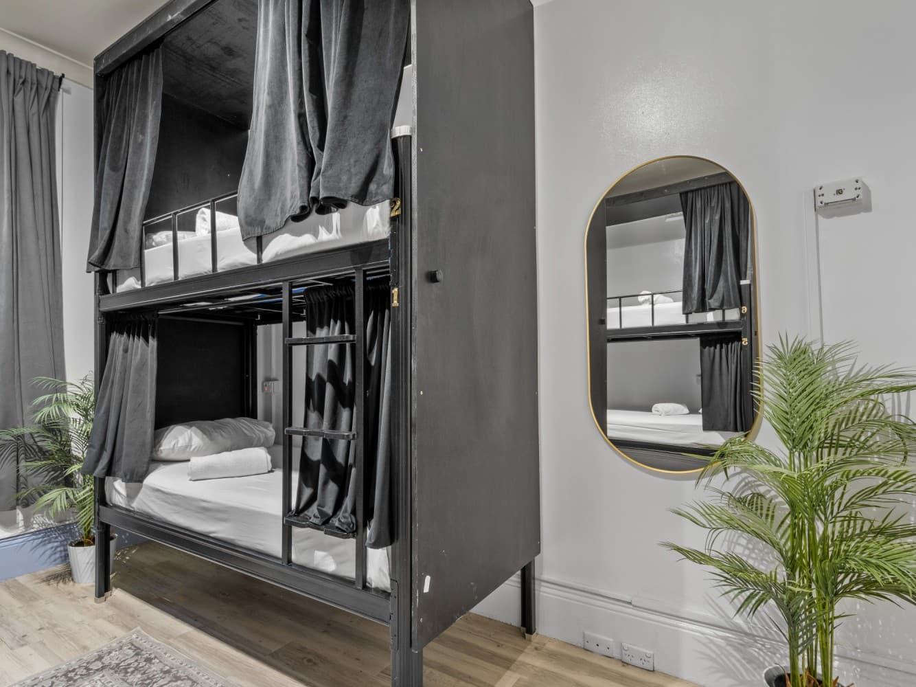 Private Room - ensuite (4ppl max) — Photo 2