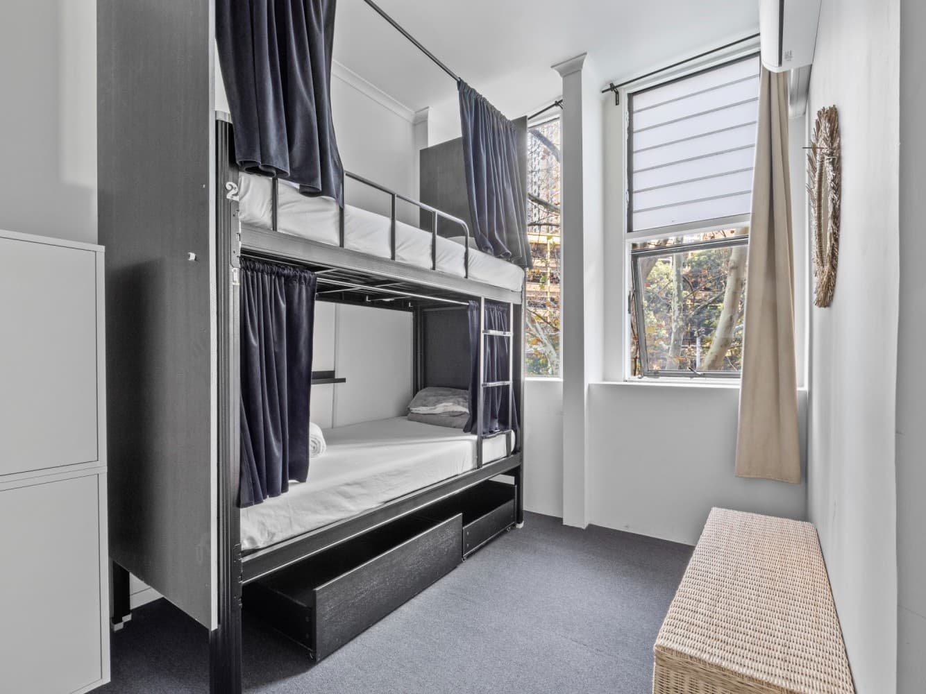 Mixed Pod Twin with Shared Bathroom room preview